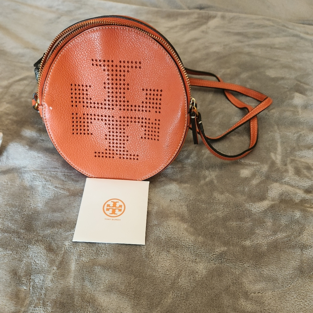 Tory Burch Perforated Logo Cross Body - Dpiced Orange